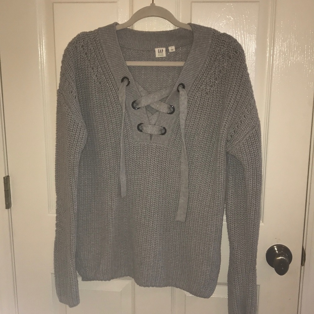 Longe sleeve knit top